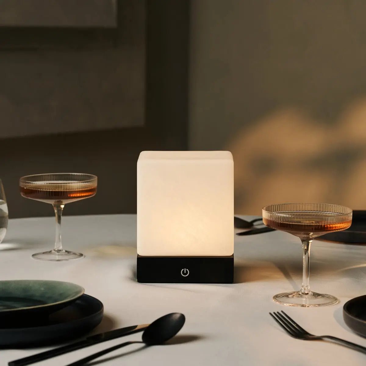Lampe à Poser HÉVÉA Bois Noir Sans Fil Rechargeable Ø12×15 cm
