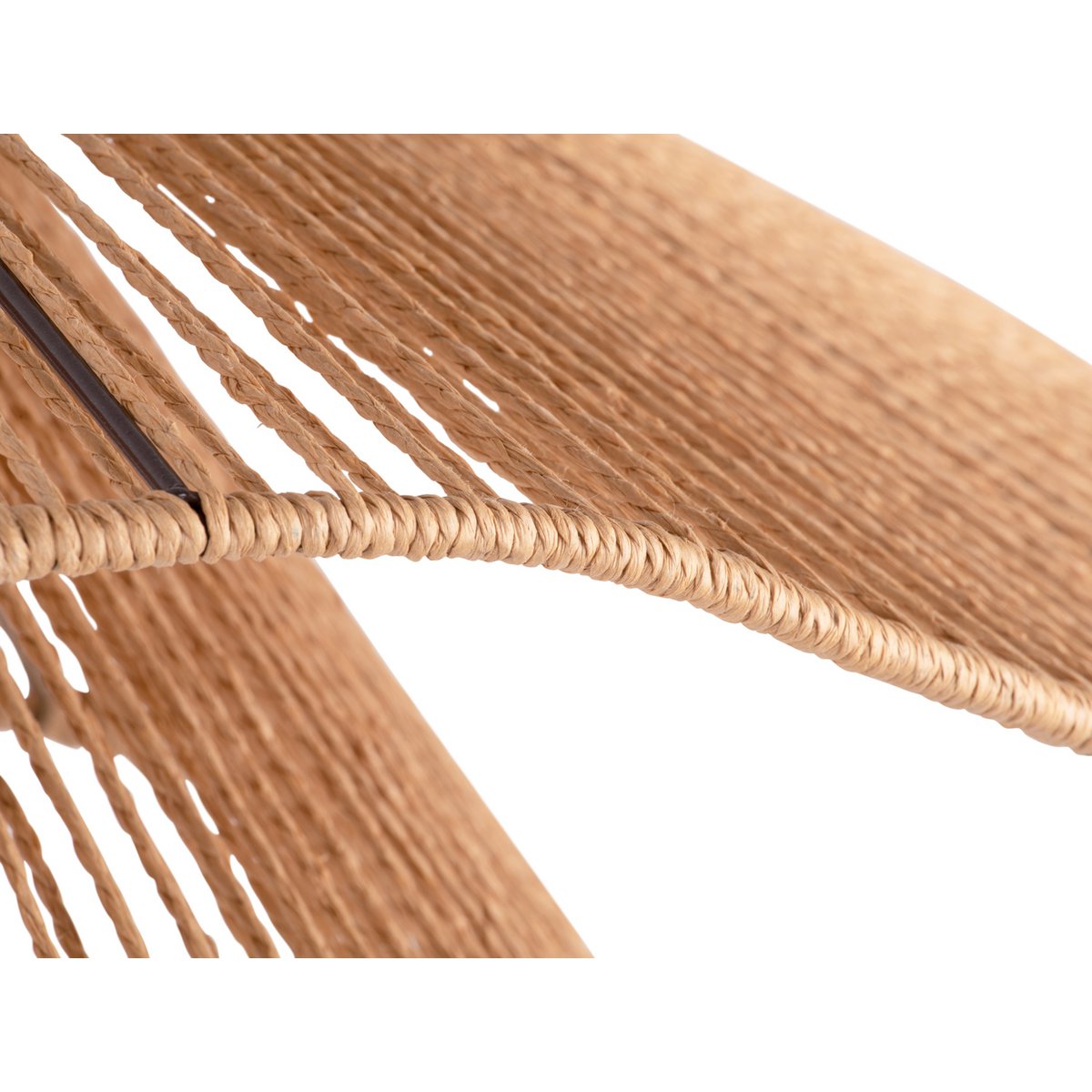 Détail du tressage en fibre de jute naturel de la lampe suspension.