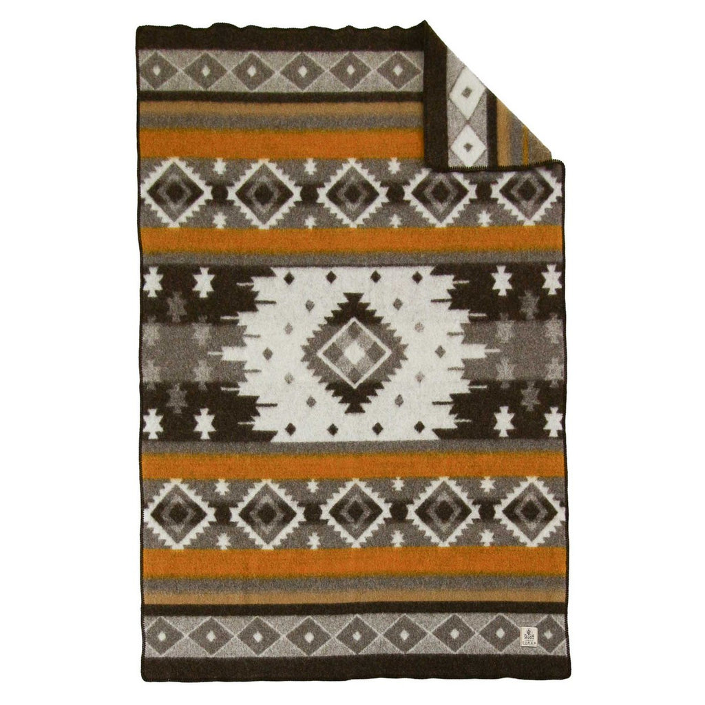 Couverture TRIBE en Pure Laine Bronze à Motifs Géométriques – 140 × 200 cm