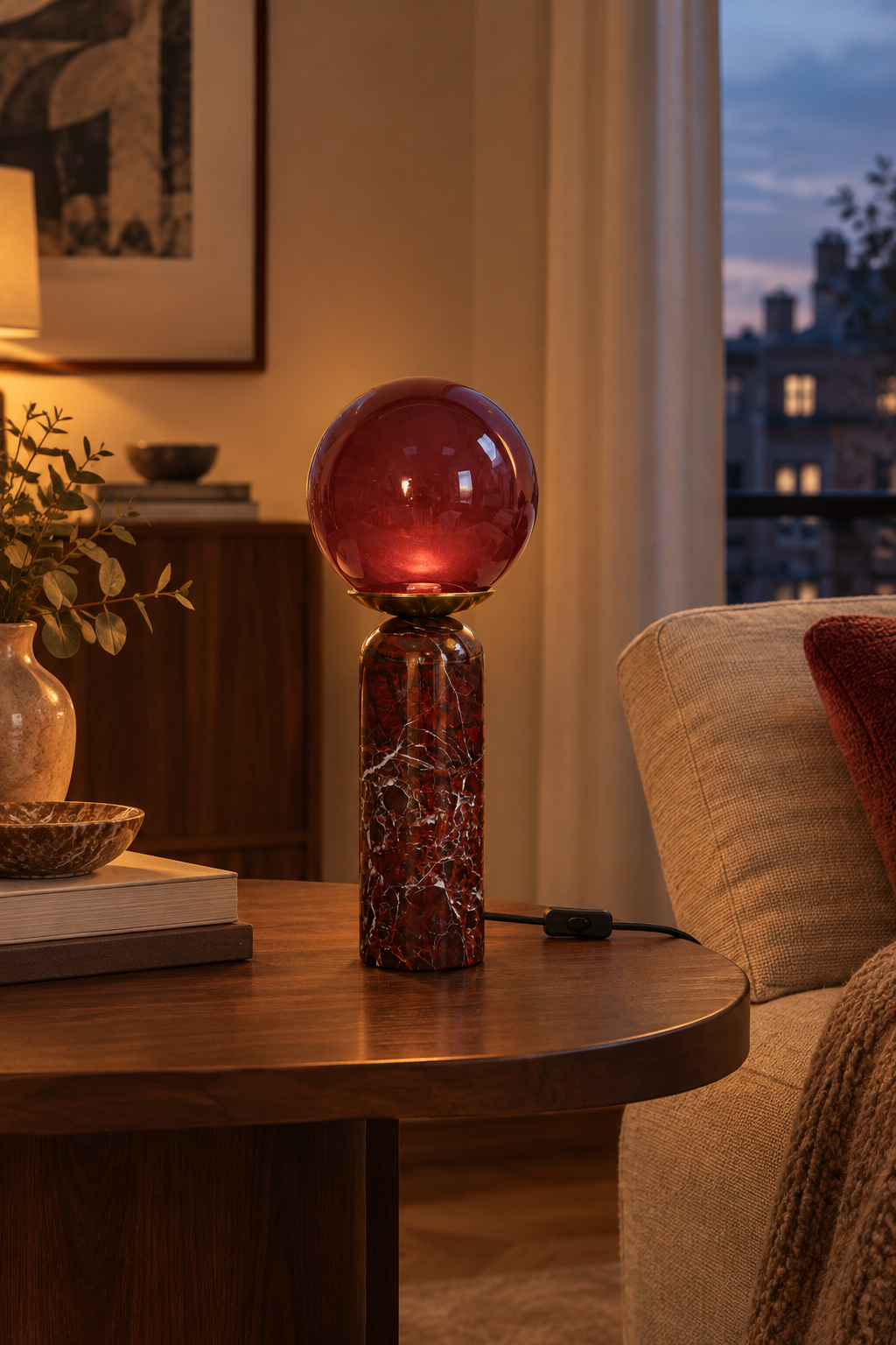 Lampe de Table LAZIO Sphère en Marbre et Verre Bordeaux – Ø15 × H38 cm