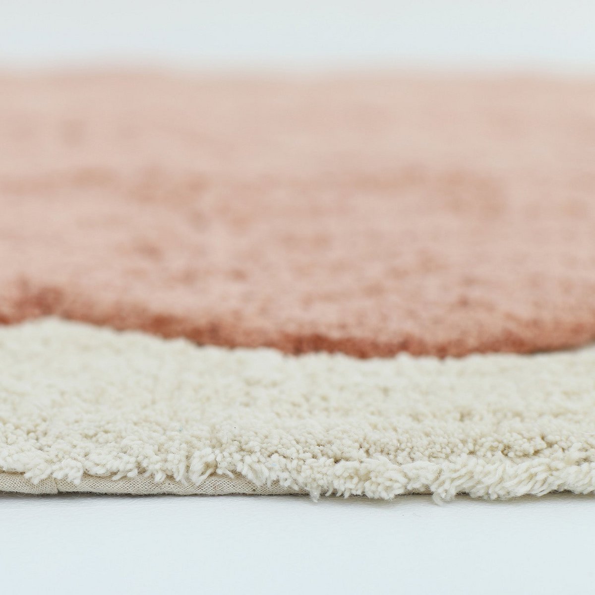 Tapis Coton Design Festonné Rose Blush 100×150 cm – Alfonsina