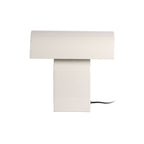 Lampe Cadix Droite blanc nacré vue de face, abat-jour demi-cylindre en fer émaillé, silhouette géométrique épurée