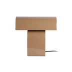 Lampe Cadix Droite taupe vue de face, abat-jour demi-cylindre en fer émaillé, silhouette géométrique épurée