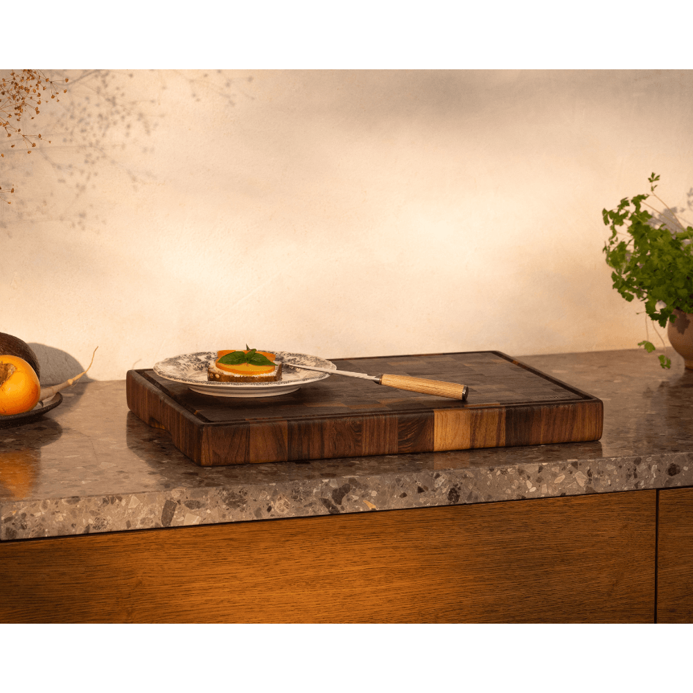 Planche à Découper Noyer Massif Bois de Bout – Woodstone