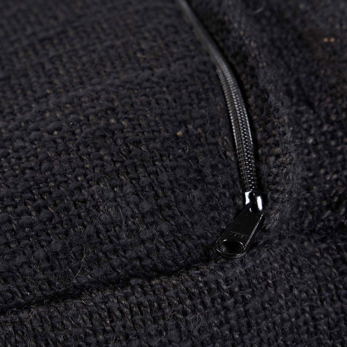 Vue de la femeture éclaire noire 