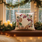 Housse de Coussin Noël Couronne Brodée Main Baies Feuilles Coton 45×45 cm