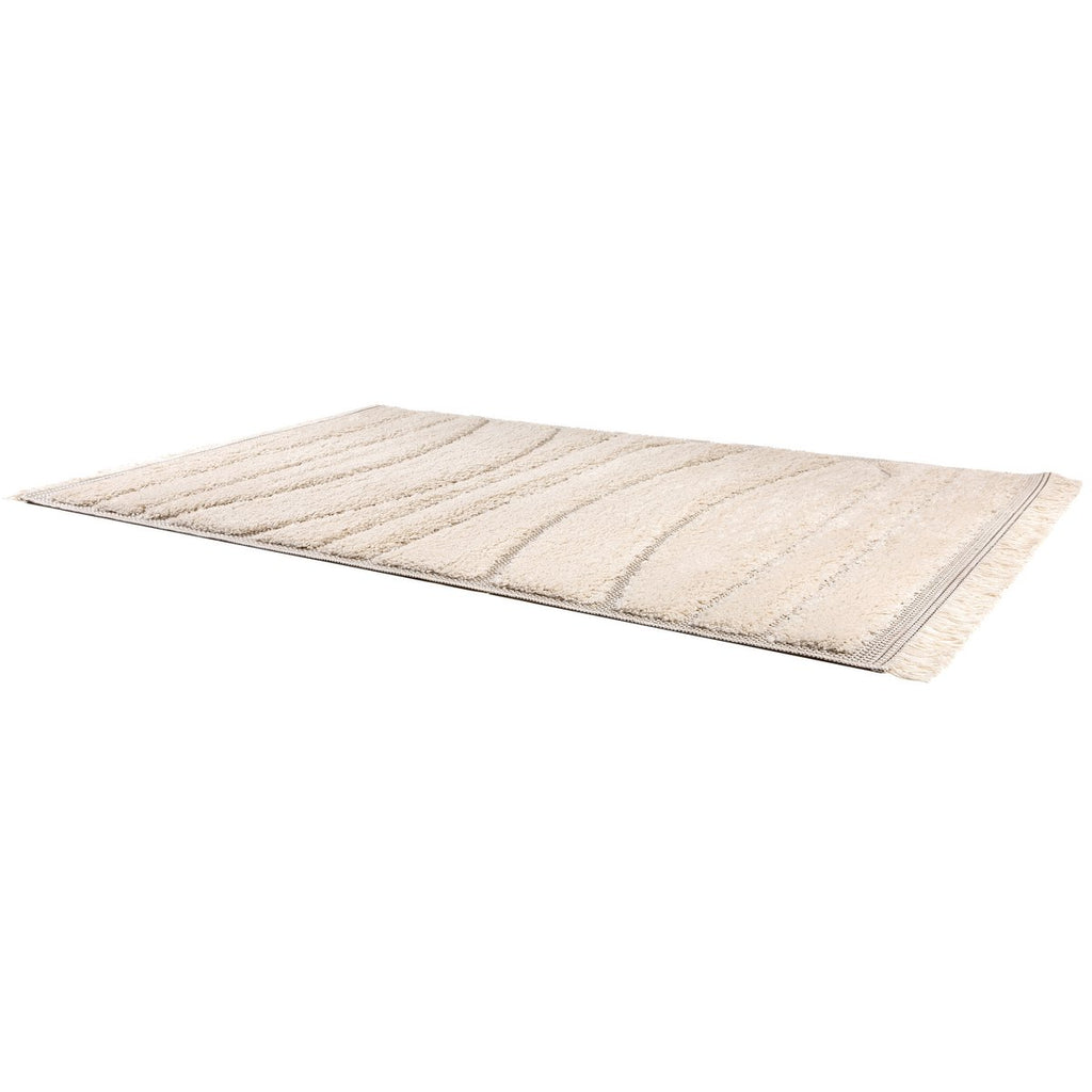 Tapis beige clair texturé Solan vue d'ensemble sur le sol.