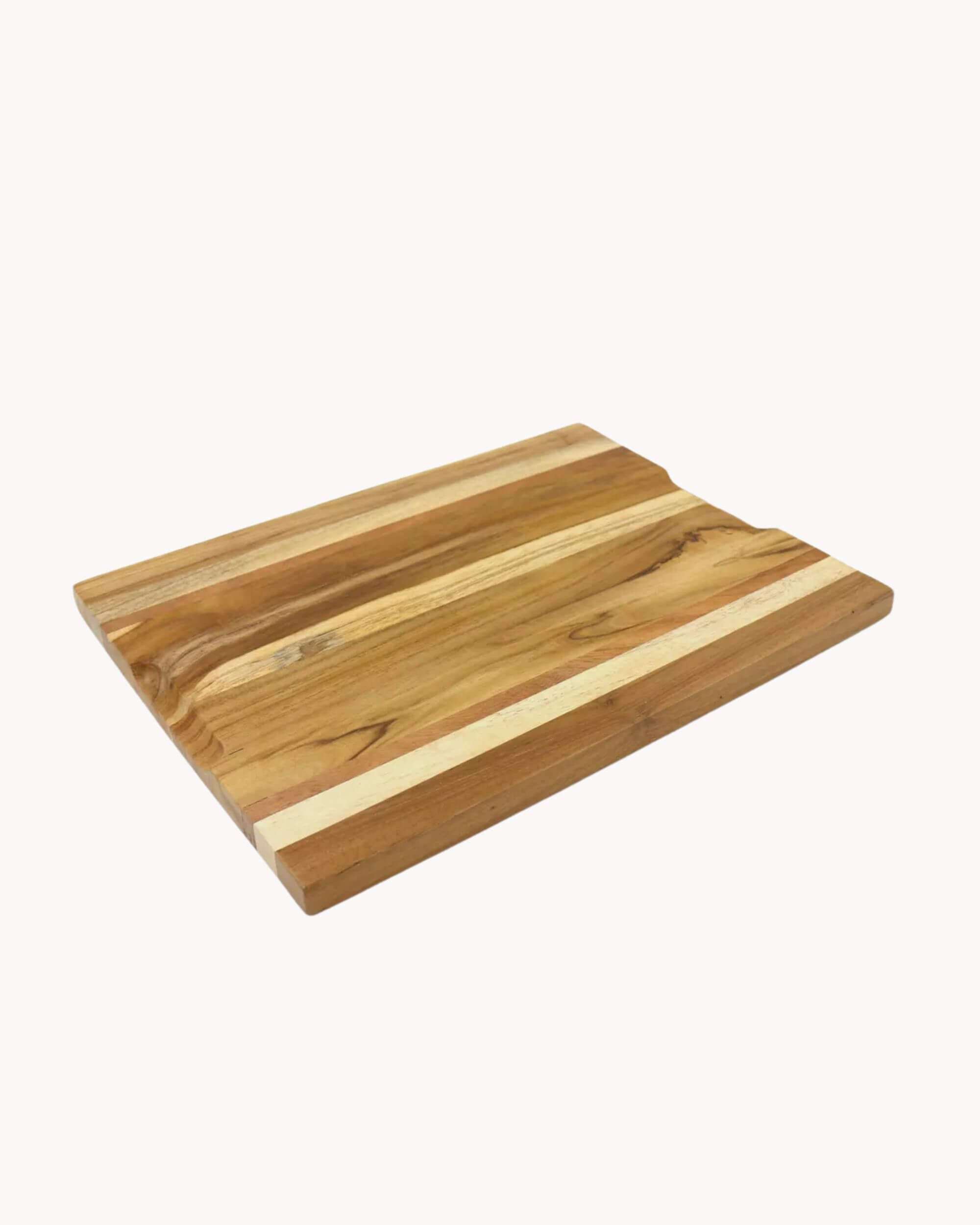 Planche à découper PANAMA en bois recyclé, vue de dessous en perspective